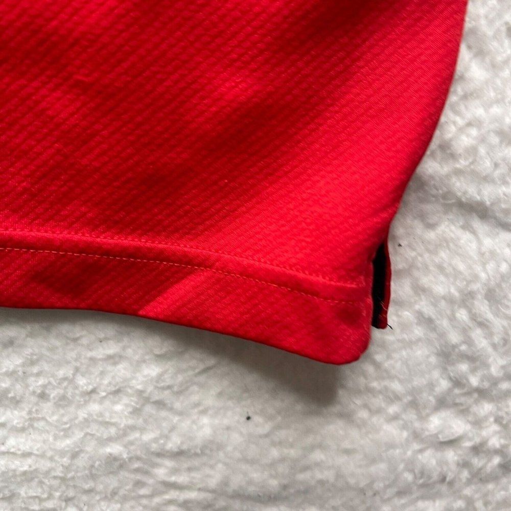 Under Armour Golf Polo Mens Size L Large Loose (Measured 23 1/4" X 28 1/4") Red - Picture 8 of 9